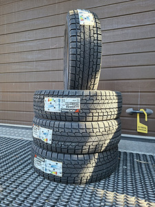 195/65R15 Yokohama IceGuard IG53 (1 foto / 2)