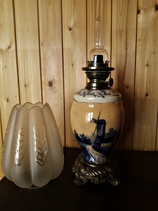 Petrooleumi lamp. (2 foto / 4)