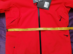 Peak Performance - VM6 SKI INSULATED 2L JACKET (M suurus) (8 foto / 8)