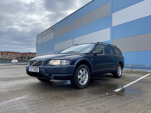 Volvo V70XC Cross country (1 foto / 9)