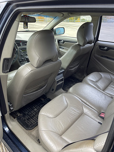Volvo V70XC Cross country (6 foto / 9)