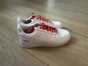 Nike Air Force 1 Supreme (6 foto / 7)