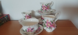 Royal Albert kohvikomplekt (4 foto / 7)