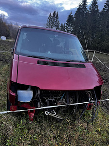 Volkswagen Transporter T4 2.4d (1 foto / 6)