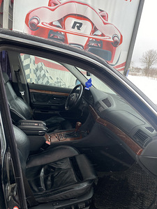 BMW 730d facelift (9 фото из 9)