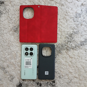 Telefon (2 foto / 2)