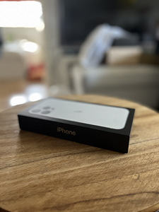 iPhone 13 pro max 128gb (2 foto / 3)