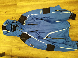 Зимняя куртка icepeak 50