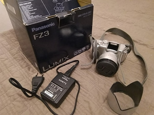 Panasonic Lumix DMC FZ3 (1 foto / 3)