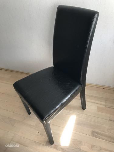 Б/у кожаные стулья (фото #1)