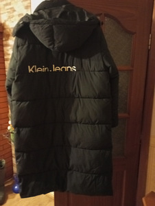 Pikk mantel Calvin Klein Jeans. (1 foto / 3)