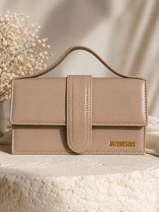 Jacquemus kott,replica (1 foto / 2)