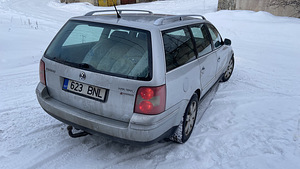 VW Passat 4-MOTION HIGHLINE (3 фото из 6)