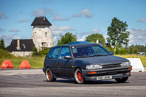 Toyota Corolla GTSi (1 foto / 10)