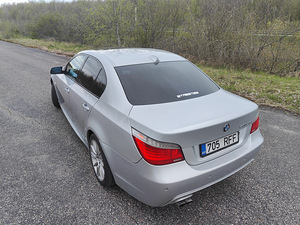 BMW 530d xdrive (5 foto / 9)