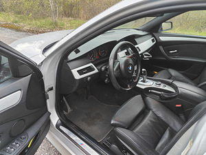 BMW 530d xdrive (7 foto / 9)