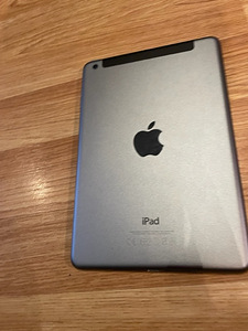 iPad mini 2 16 ГБ Wi-Fi + LTE (3 фото из 4)