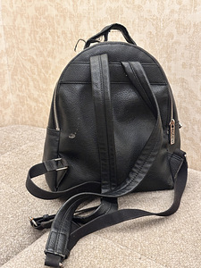 Tommy hilfiger seljakott (2 foto / 9)