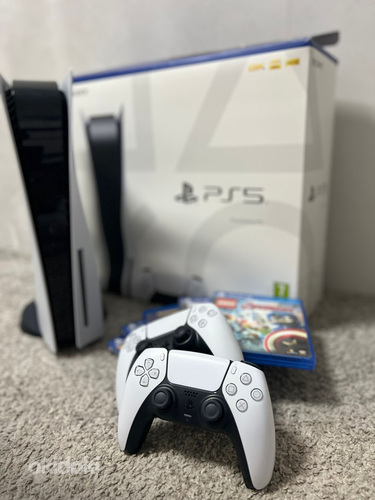 PlayStation 5(DISC) + 2 Dualsense + 5 GAMES