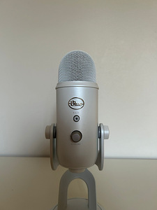Mikrofon (1 foto / 6)
