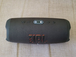 JBL Charge 5 | roheline | korra kasutatud (2 foto / 4)