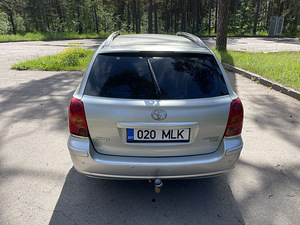 Toyota Avensis 2.4 bens automatic 2006 (4 фото из 10)