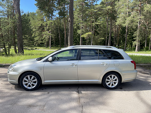 Toyota Avensis 2.4 bens automatic 2006 (6 фото из 10)