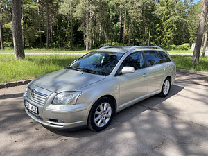 Toyota Avensis 2.4 bens automatic 2006 (7 фото из 10)