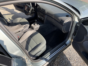 VW Passat 1.9 96kW 2004 6manuaal (7 foto / 10)