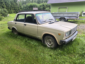 Lada 2107 (Vaz 2107) (2 foto / 6)