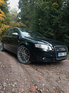Audi A4 3.0 150kW (3 foto / 8)