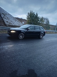 Audi A4 3.0 150kW (6 foto / 8)