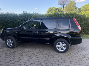 Nissan X-Trail (4 foto / 9)