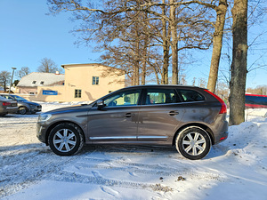 Volvo XC60 Intelli Safe PRO Winter (2 foto / 14)