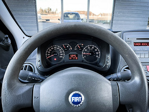 Fiat Panda 1.2 44kW (7 foto / 12)