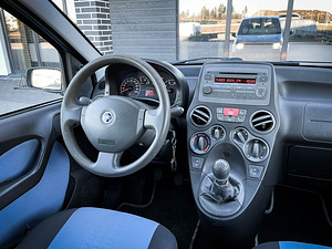 Fiat Panda 1.2 44kW (9 foto / 12)