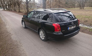 Toyota Avensis 2005 (3 foto / 6)