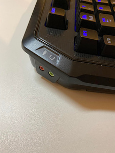 Valgustusega mehaaniline klaviatuur Roccat Ryos MK Pro (5 foto / 5)