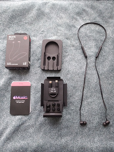 Beats Flex Bluetooth наушники (2 фото из 3)