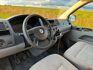 Volkswagen Transporter KOMBI 2.5 96kW (8 foto / 10)