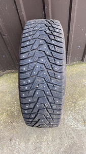 HANKOOK 185/65 R15 (1 foto / 2)