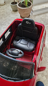 Laste elektriauto Audi Q7 (7 foto / 9)
