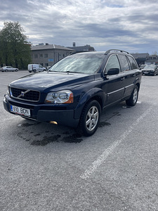 Volvo XC90 2.4 дизель (3 фото из 12)