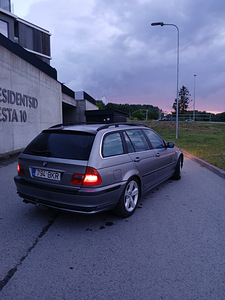 BMW 330d 150kw (4 foto / 5)