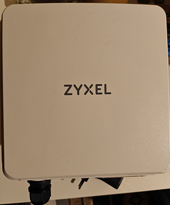 Väliruuter zyxel nr7101 5g + siseruuter (1 foto / 5)