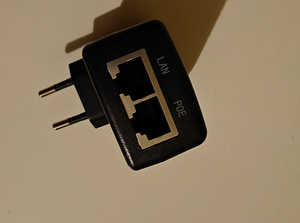 Väliruuter zyxel nr7101 5g + siseruuter (3 foto / 5)