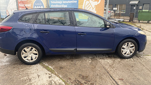 Renault Megane (8 фото из 13)