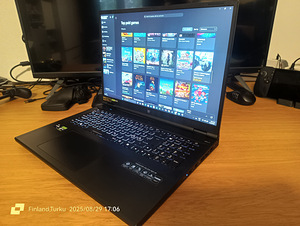 Acer Predator Helios Neo 18" i9-14900HX 64GB, 1TB, 4070 (1 foto / 10)