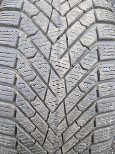 Pirelli Cinturato Winter 2 225/45 R18 95V XL FSL 3PMSF (1 foto / 4)