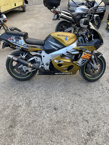 Suzuki gsx-r 750 (3 foto / 3)